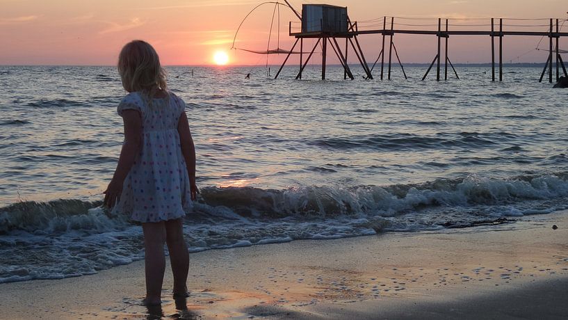 Sonnenuntergang bei einem Carrelet in Les Moutiers-en-Retz von Dennis Wierenga