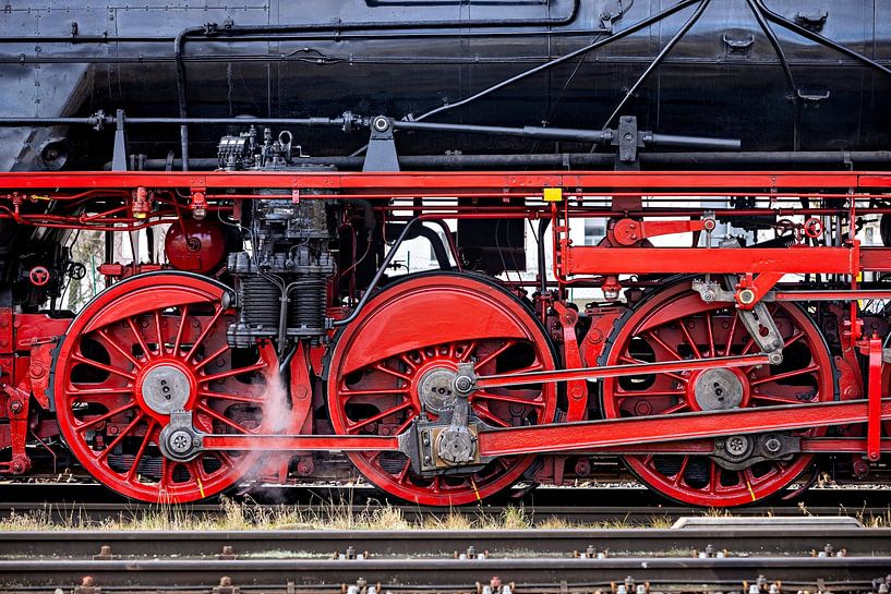 Historic steam locomotive by Roland Brack