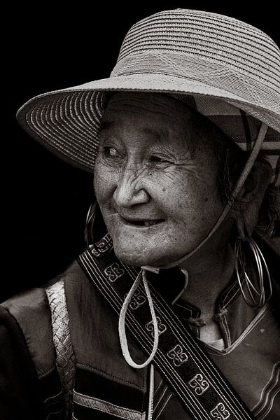 woman from Sapa, Vietnam, from Black H'mong or Red Dzao mountain tribes by Grethi Bontsema