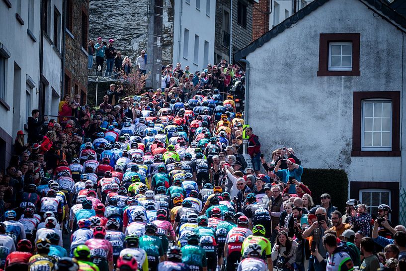 Saint-Roch - Liège - Bastogne by Leon van Bon