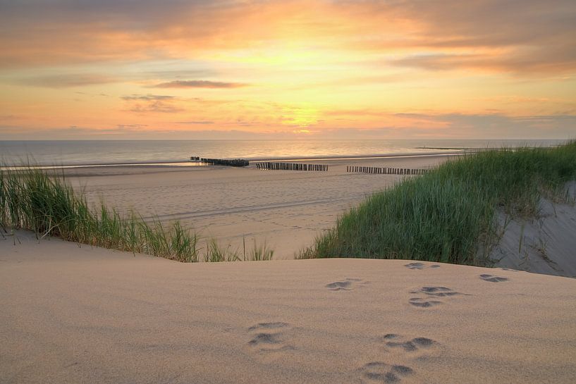 Sonnenuntergang über holländischem Strand von FotoBob
