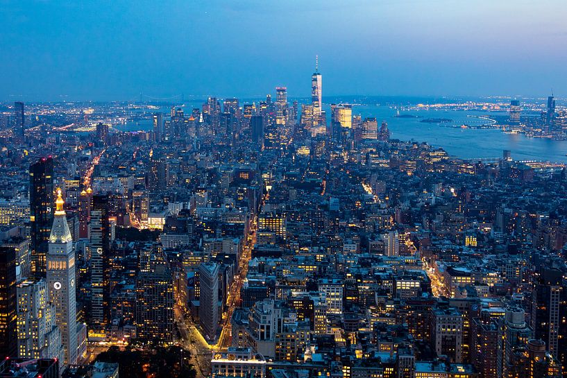 Stadtzentrum bei Nacht von Vincent van den Hurk