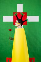 Девушка с пальмами на голове