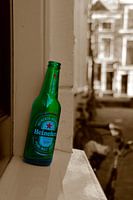 Bouteille de Heineken en gélatine solitaire