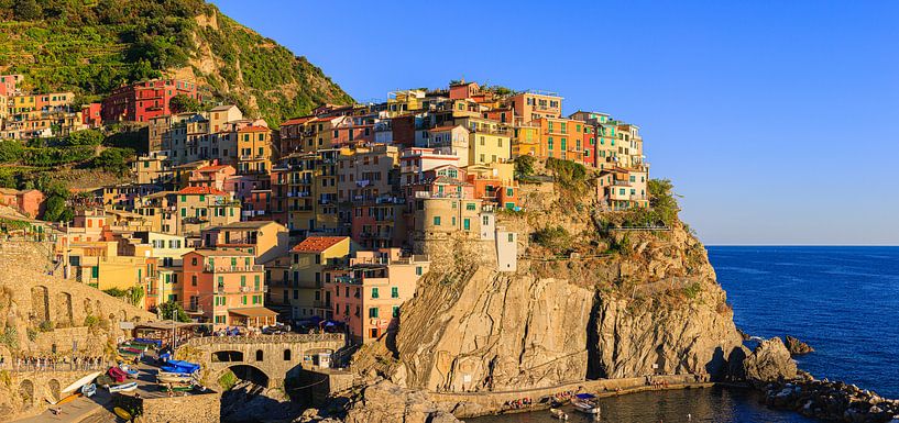 Manarola, Cinque Terre, Italy by Henk Meijer Photography