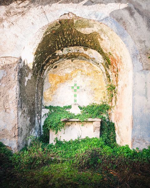 Abandoned Church in Decay. by Roman Robroek - Photos of Abandoned Buildings