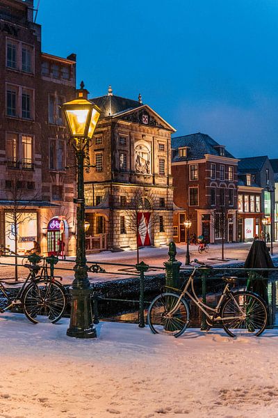 Leiden - Le waag dans une tempête de neige (0100) par Reezyard