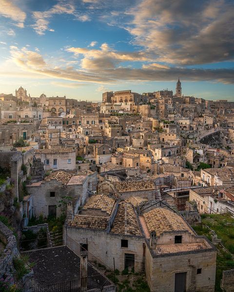 Blick auf die Sassi von Matera bei Sonnenuntergang. Basilikata, Italien von Stefano Orazzini
