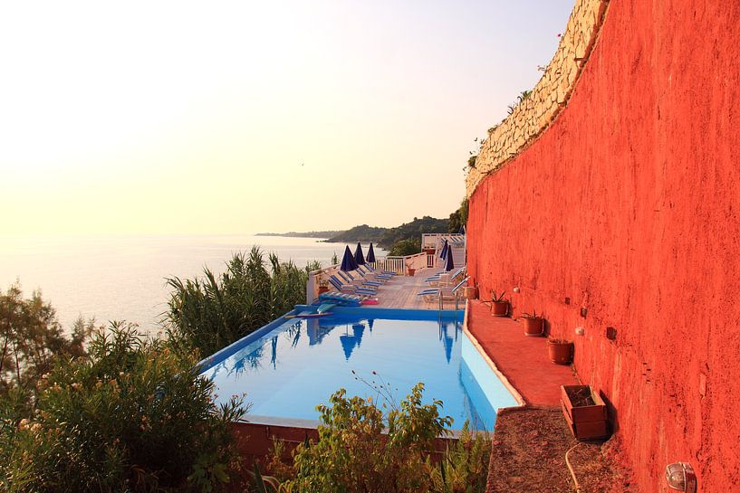Pool with sea view by Bobsphotography