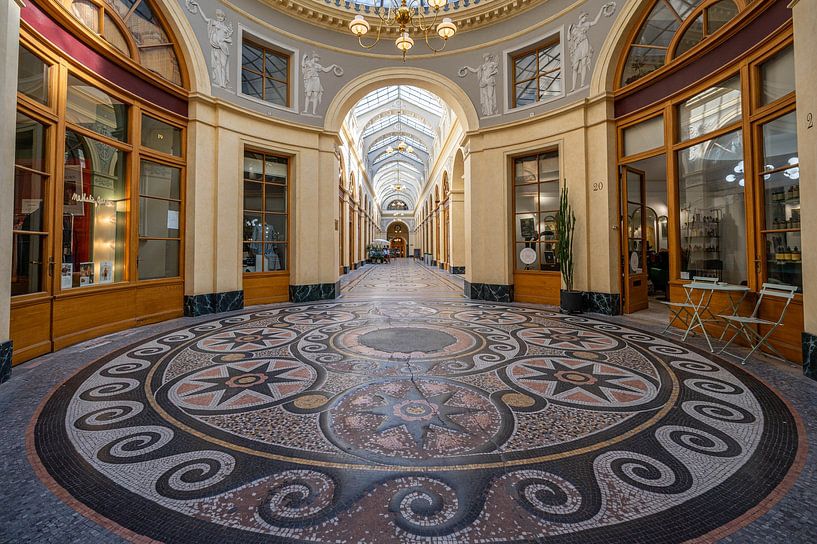 Paris under glass by Karsten Rahn