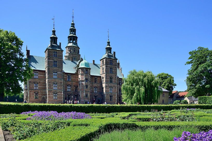 Blick aus den Gärten von Frank's Awesome Travels