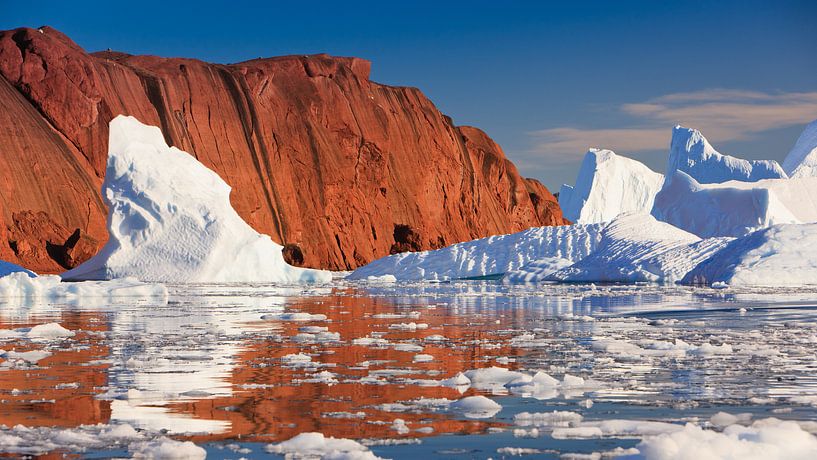 Icebergs à Røde Ø, Scoresby Sund, Groenland par Henk Meijer Photography