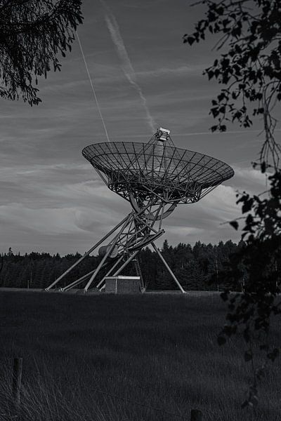 The Westerbork Synthesis Radio Telescope by Quirina Kamoen