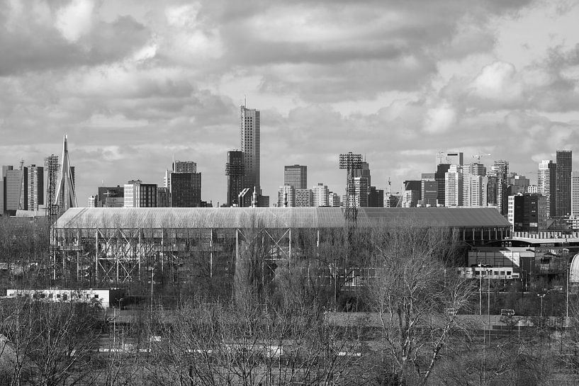 Das schöne Feijenoord-Stadion De Kuip mit der Skyline von Rotterdam von MS Fotografie | Marc van der Stelt
