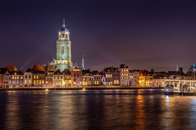 Deventer at night by André Dorst