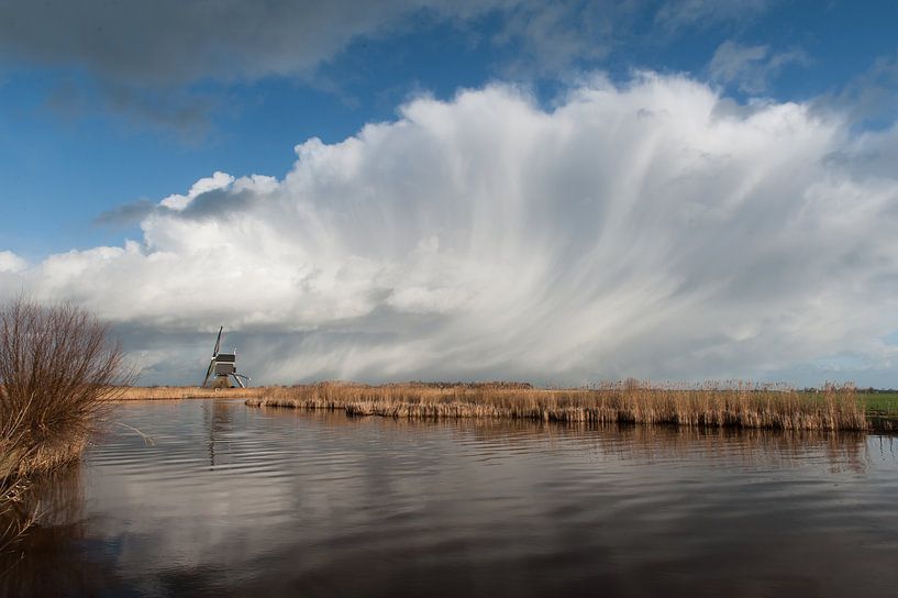 Broekmolen en hagelwolk, by Bart Hardorff