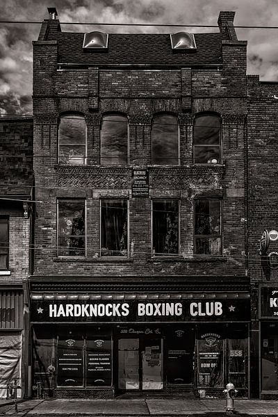 N° 358 Queen St E 1 par The Learning Curve Photography