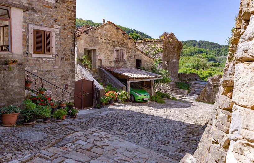 Altes Dorf in Kroatien II von Jeroen de Weerd