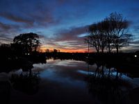 Sonnenuntergang über dem Wasser