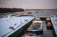 VEENINGEN in VOLKERAKSLUIS