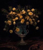 Vase with yellow roses