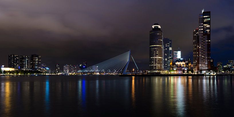 Rotterdam by night, panorama by Maurice Verschuur