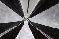 Spiegelung eines Gebäudes