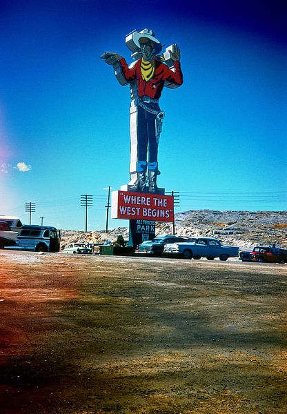1950 - Neon Cowboy, USA, oldtimer von Timeview Vintage Images