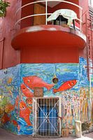 straßenkunst in der straße willemstad curacao
