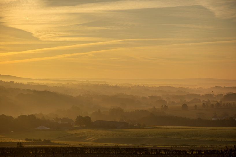 Zonsopkomst bij Epen in Zuid-Limburg by John Kreukniet