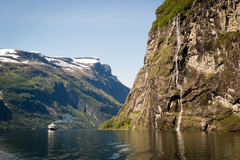 Geirangerfjord in Noorwegen by Marie-Christine Alsemgeest-Zuiderent