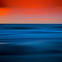 Douce ambiance du soir au bord de la mer