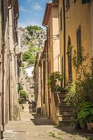 Even naar de buurvrouw