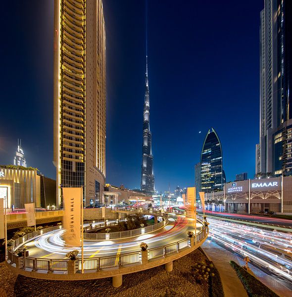 Burj Khalifa en Dubai Mall lighttrails van Rene Siebring