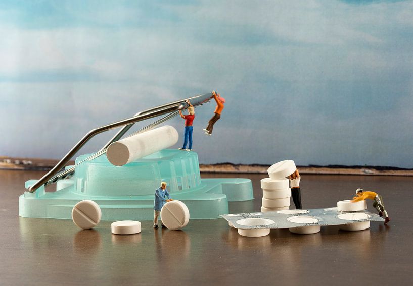 making pills by ChrisWillemsen