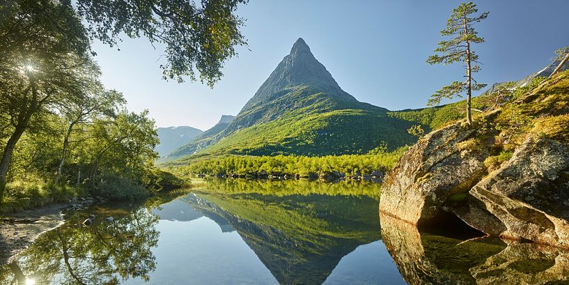 The pyramid by Rainer Mirau