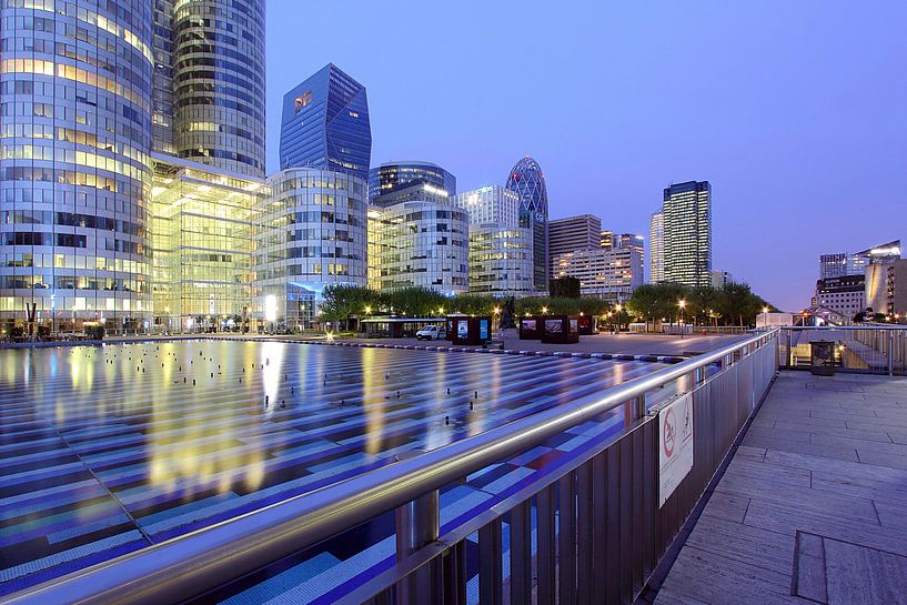 La Défense Paris by Patrick Lohmüller