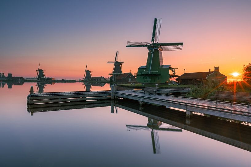 Zaanse Schans in the morning glow by Richard Nell