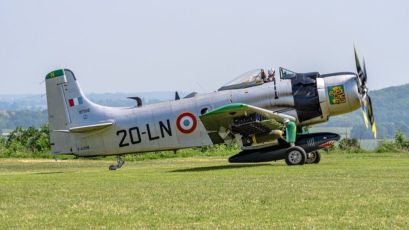 Douglas A-1D Skyraider. par Jaap van den Berg