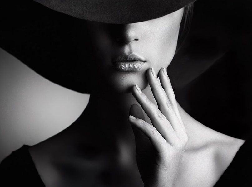 Frau mit Hut von David Potter