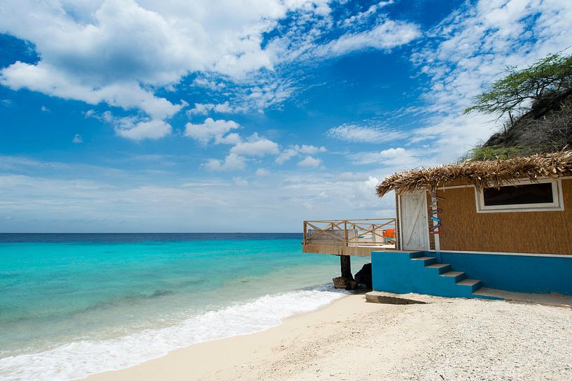 Standhaus am tropischen Strand von Keesnan Dogger Fotografie