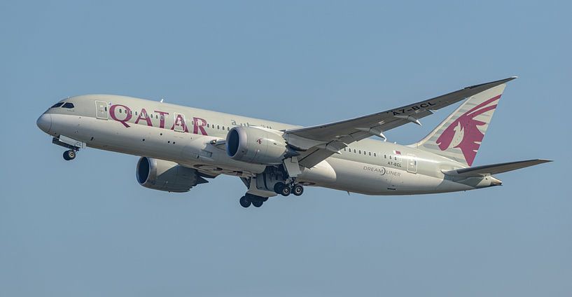 Décollage du Boeing 787-8 Dreamliner de Qatar Airways. par Jaap van den Berg