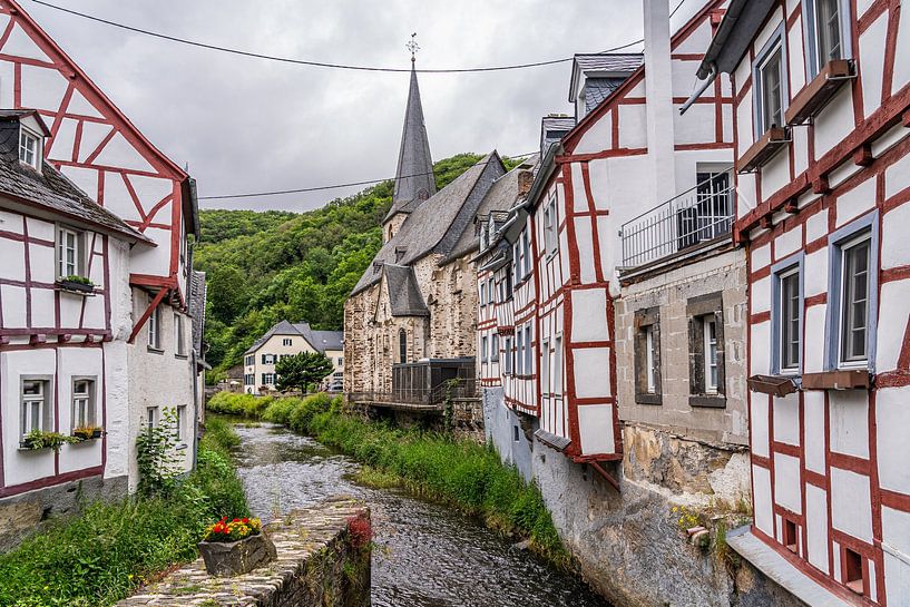 Cloudy day in Monreal, Germany (black and white) by Jeroen de Jongh Photography