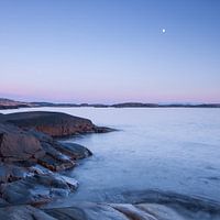 Rots, water, lucht en maan II