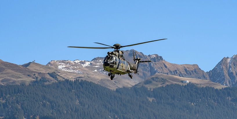 Zwitserse Aerospatiale AS332M1 Super Puma (T-314). van Jaap van den Berg