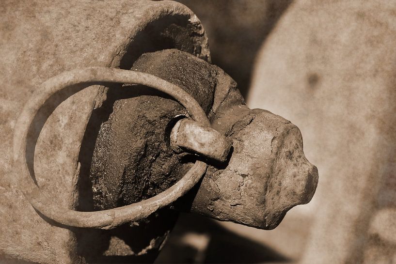 Axle and hub by DeVerviersBelgium