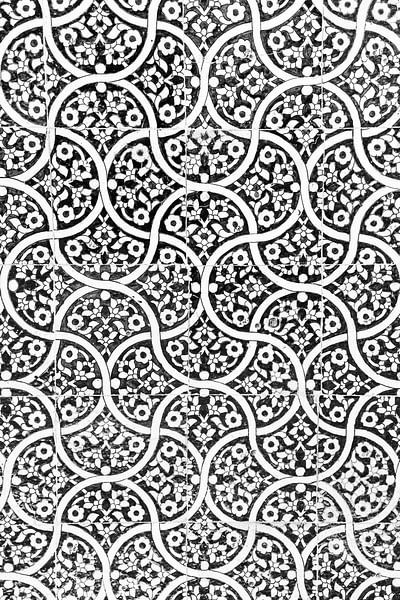 Black and white tiles on the Silk Road | Uzbekistan by Photolovers reisfotografie