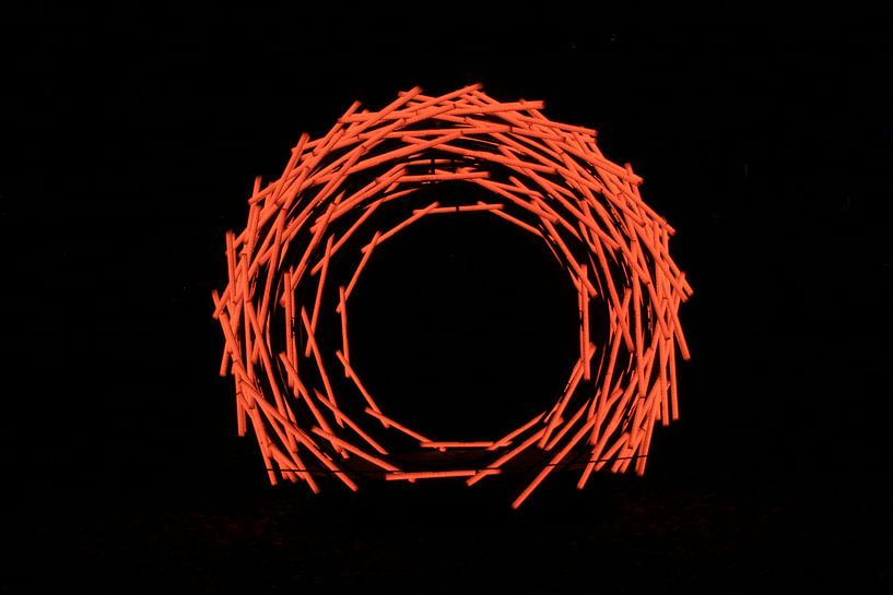 Nest kunst rood1 von Saskia Hoks