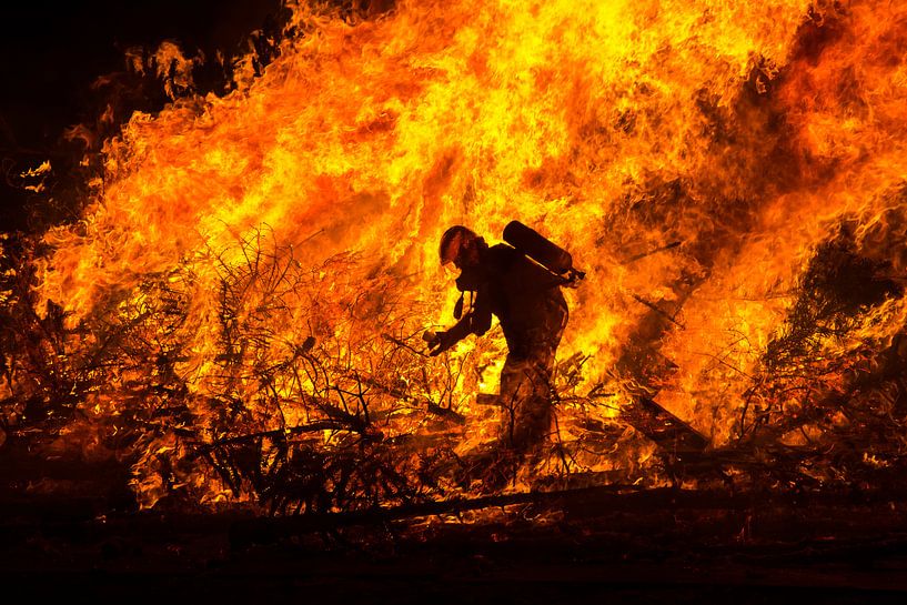 Kerstboomverbranding von Yvonne van der Meij