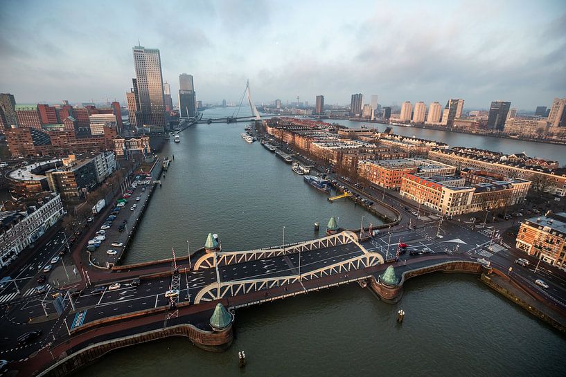 Rotterdam depuis le Hefbrug. par Jasper Verolme